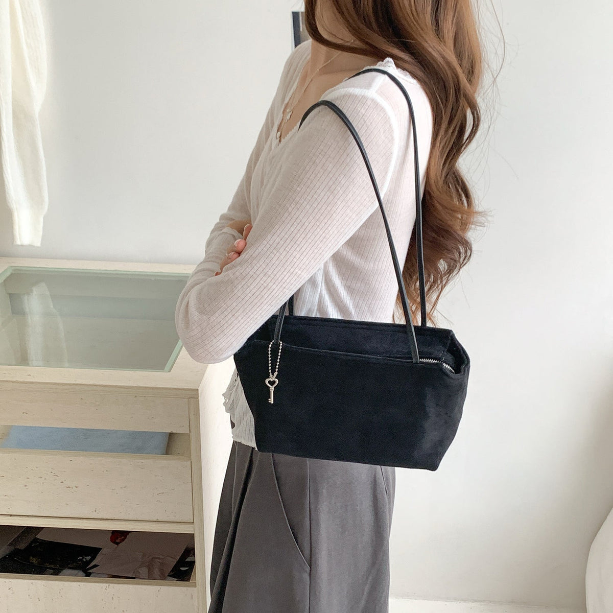 Sac à bandoulière petite taille aspect suède (MAC475)
