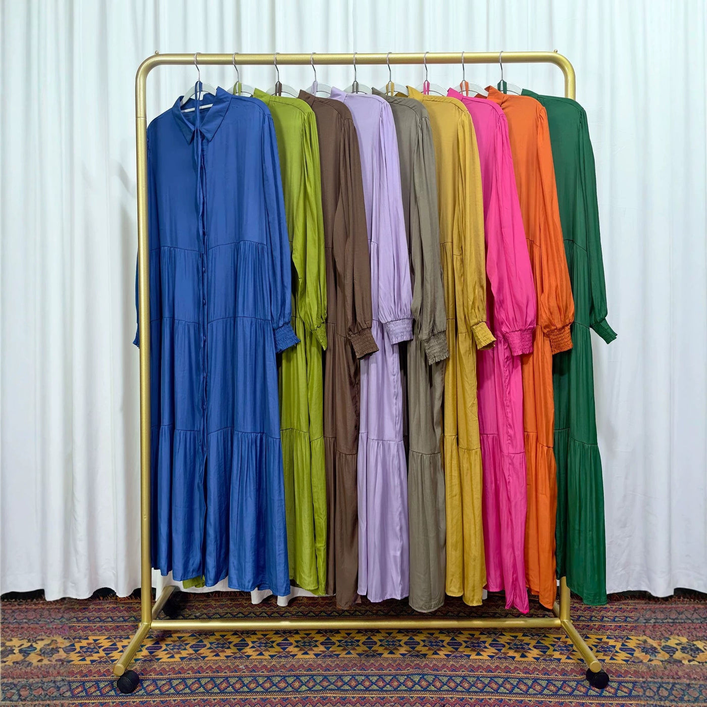 Robe Maxi à Encolure Chemise, Boutons et Volants Étagés (MA465)