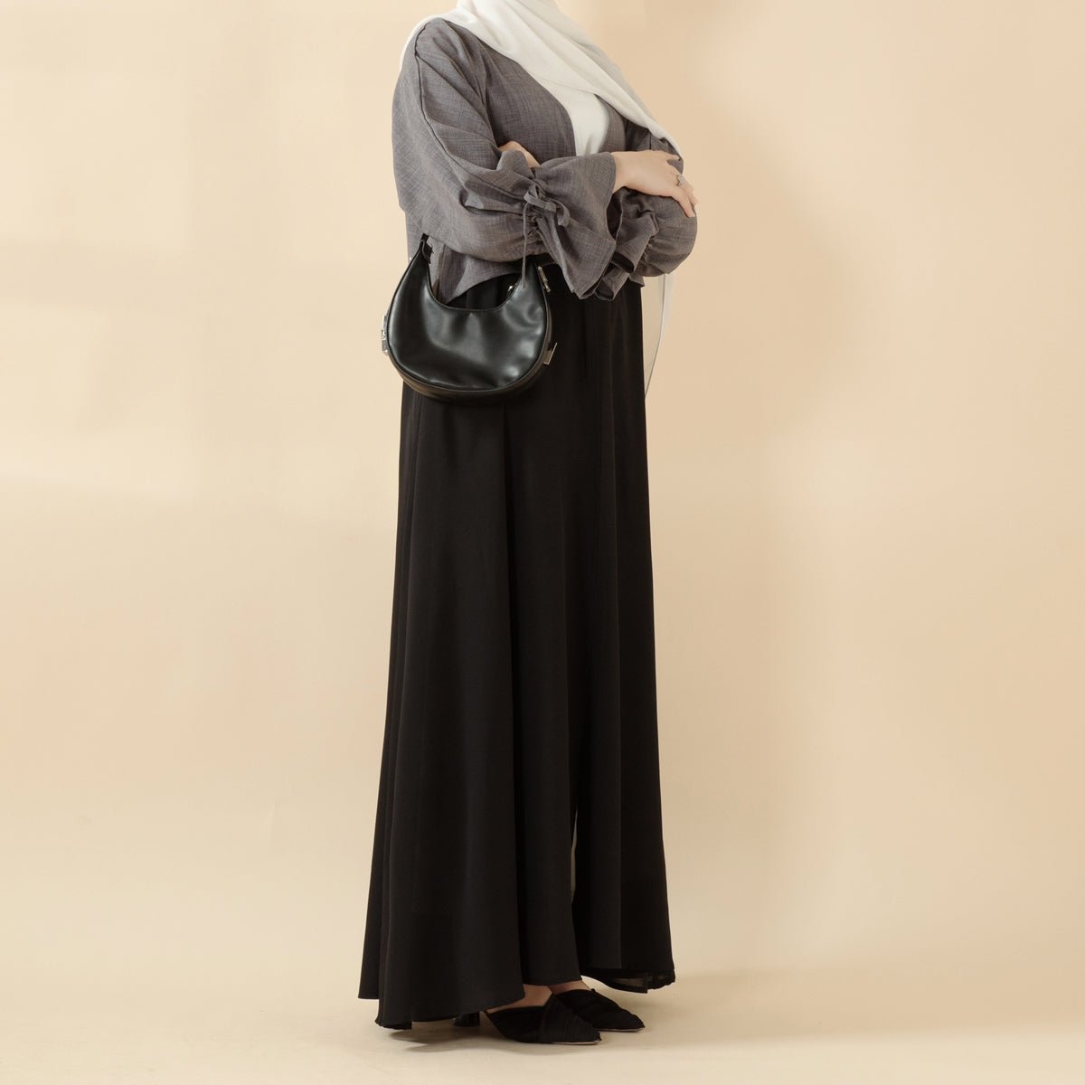 Abaya Ouverte Style Princesse | Abaya à Manches Volantées Contrastées Bicolores (MOA126)