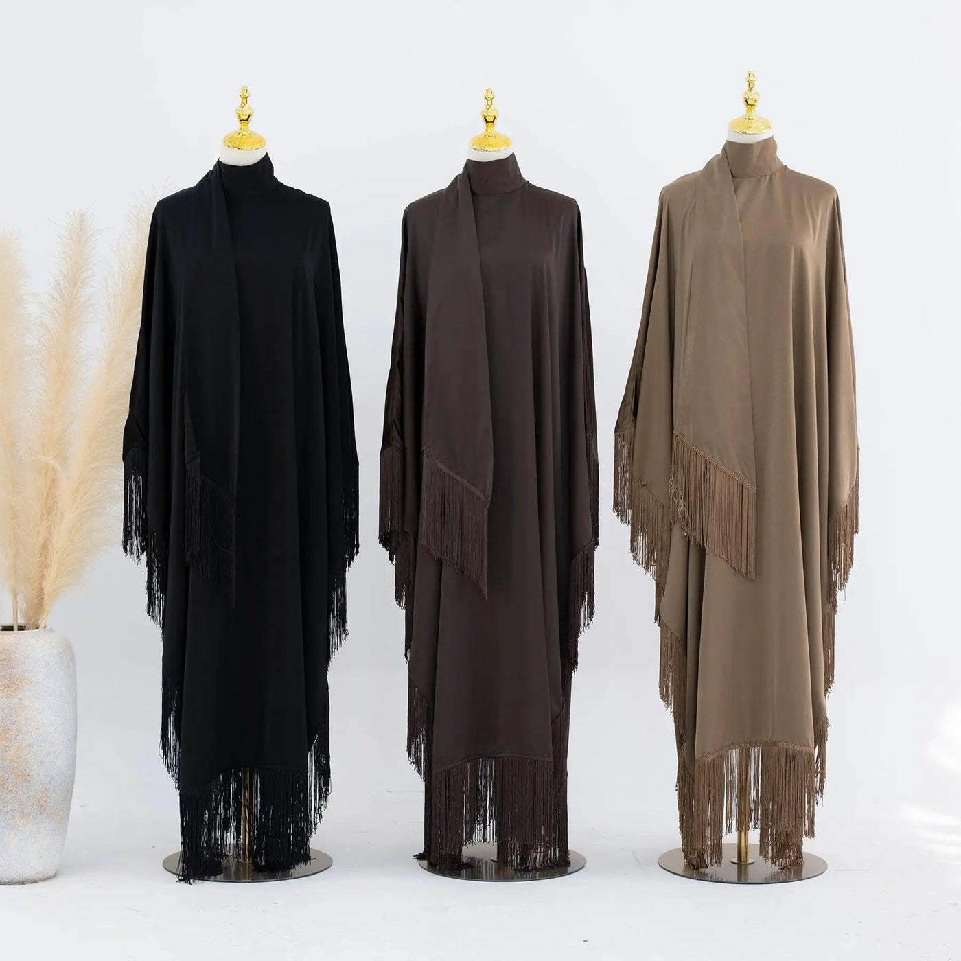 Abaya de Soirée à Manches Chauve-Souris et Franges (MA047)