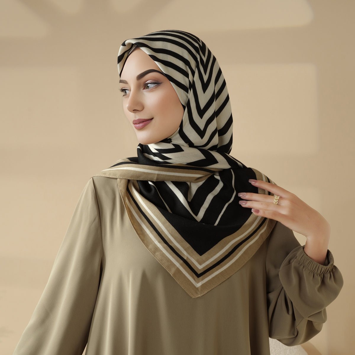 Foulard Carré Hijab en Cachemire Synthétique (MH091)