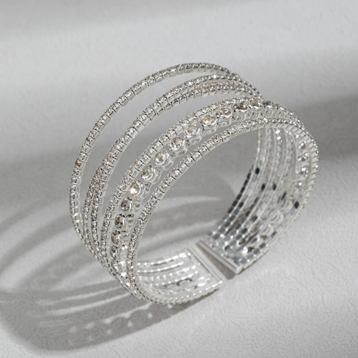 Bracelet extensible MAC184 orné de strass, élégant et scintillant