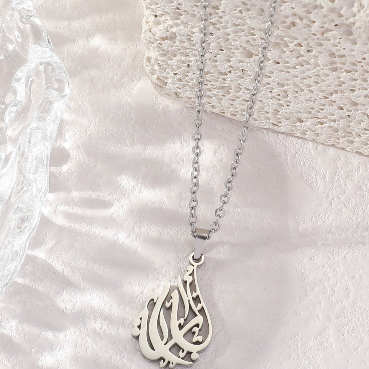Collier clavicule haut de gamme en acier titane (MAC226) (AVEC BOÎTE CADEAU)
