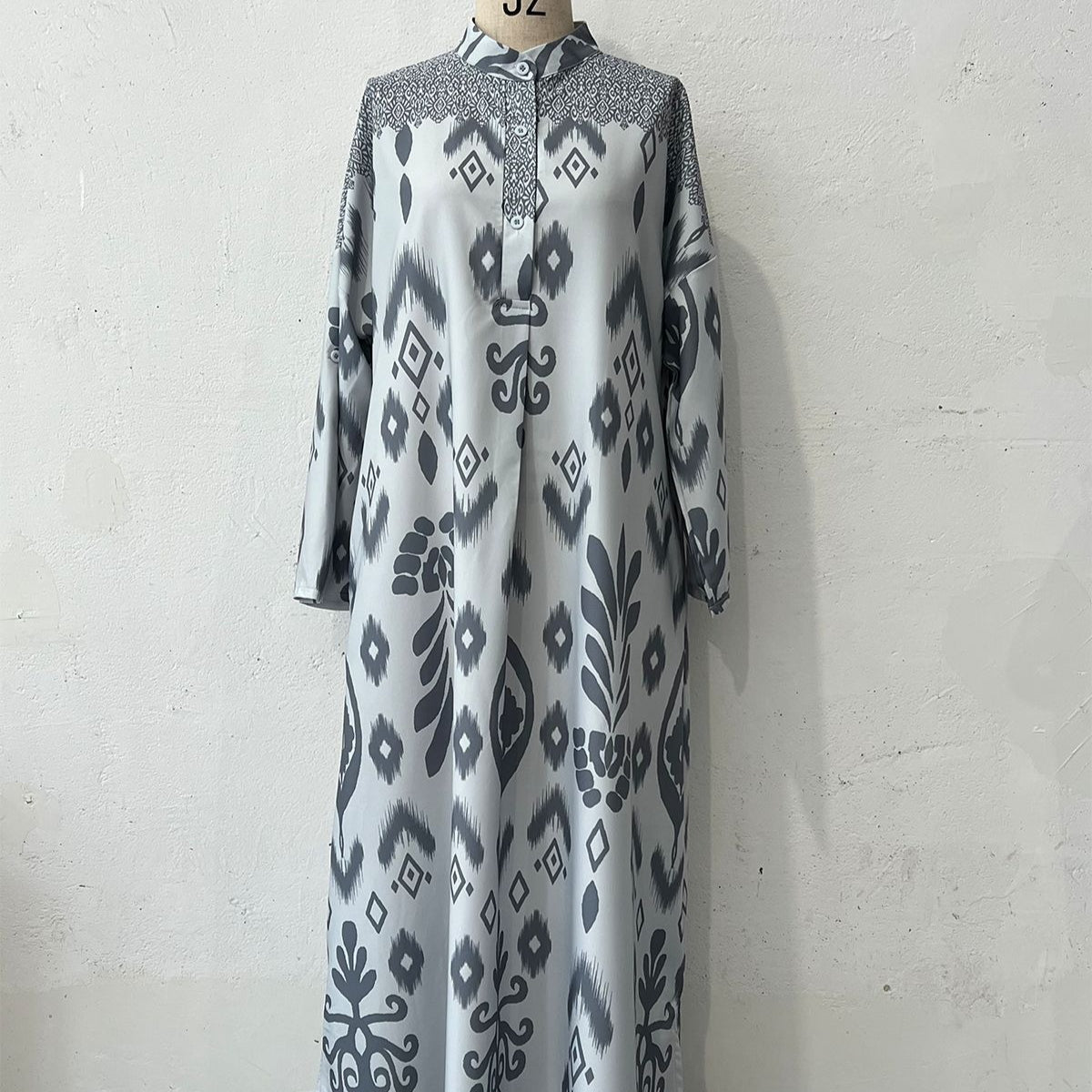 Robe Maxi Modeste à Manches Longues | Caftan Élégant à Motif Ethnique (MA379)