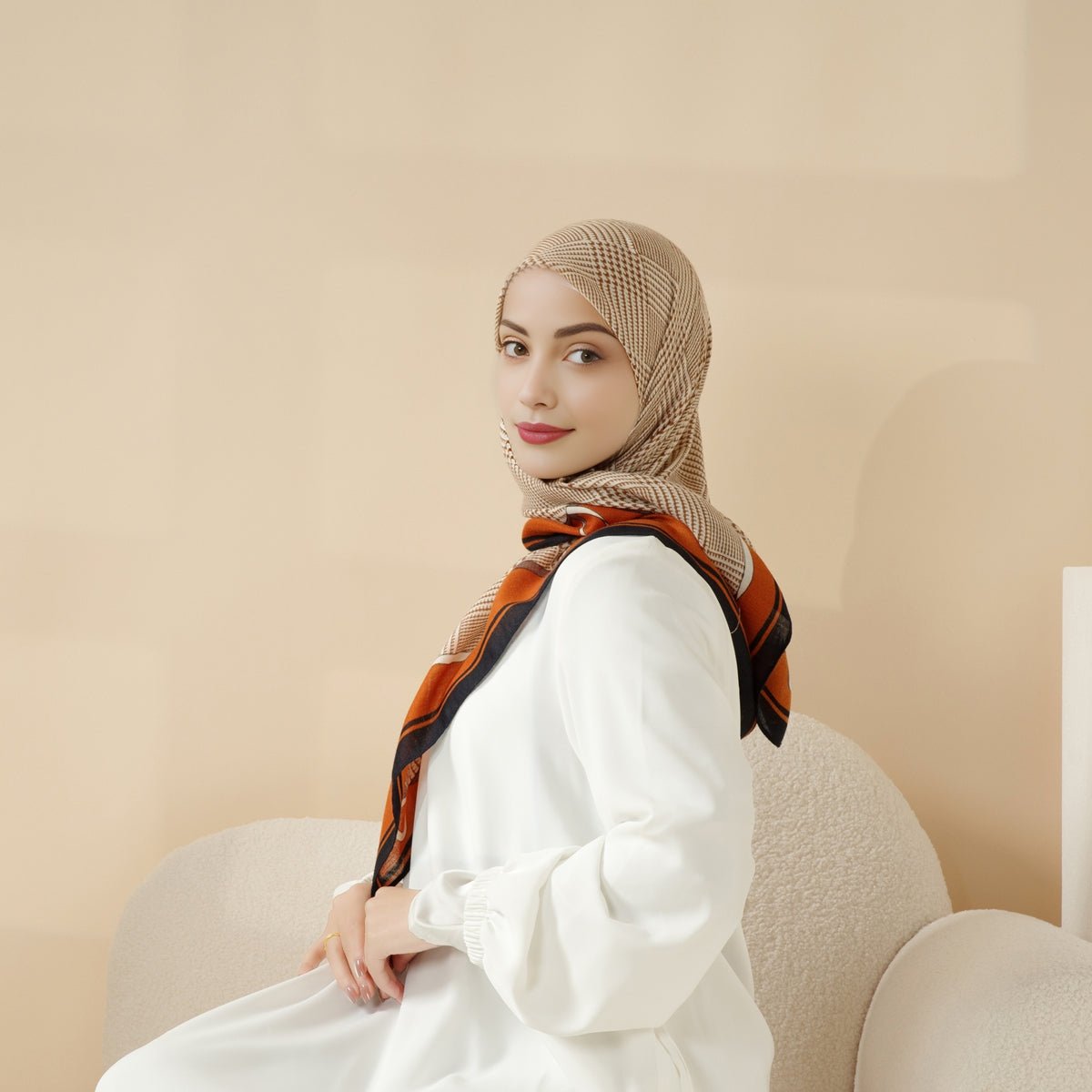 MH096 Hijab Carré Cashmere Touch Imprimé