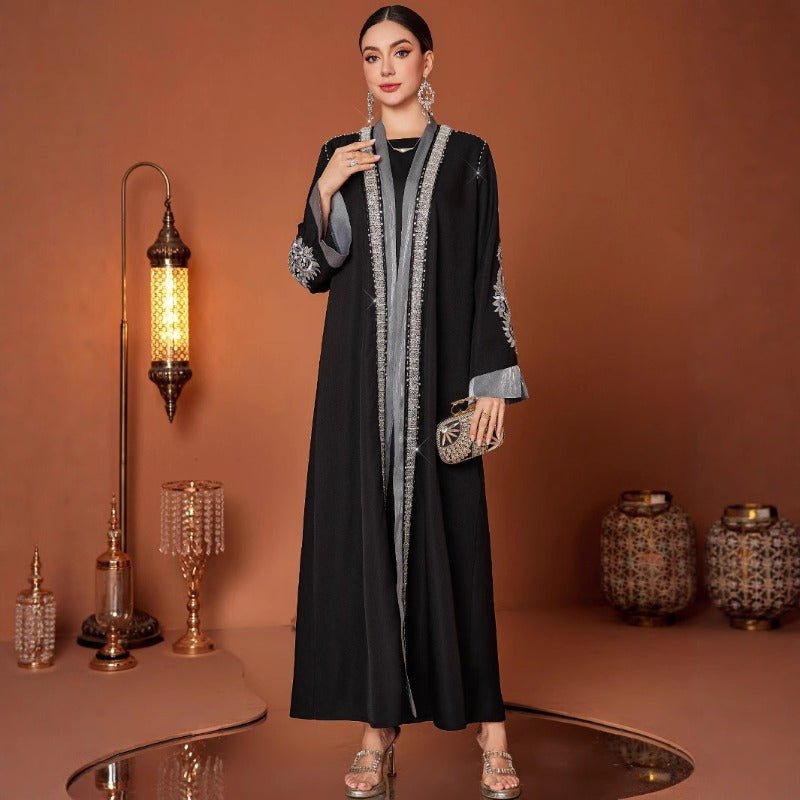 Abaya de Luxe Brodée à Strass | Ouverte devant avec Finition Contrastante et Manchettes Fendues (MOA235)