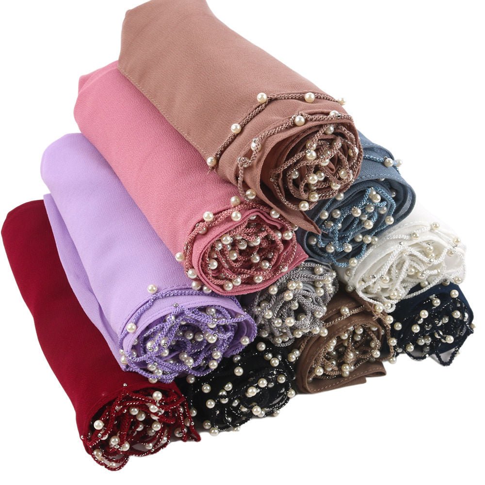 Hijab en Chiffon Uni avec Bordure Perlée Délicate, Vague Ornée de Perles (MH139)
