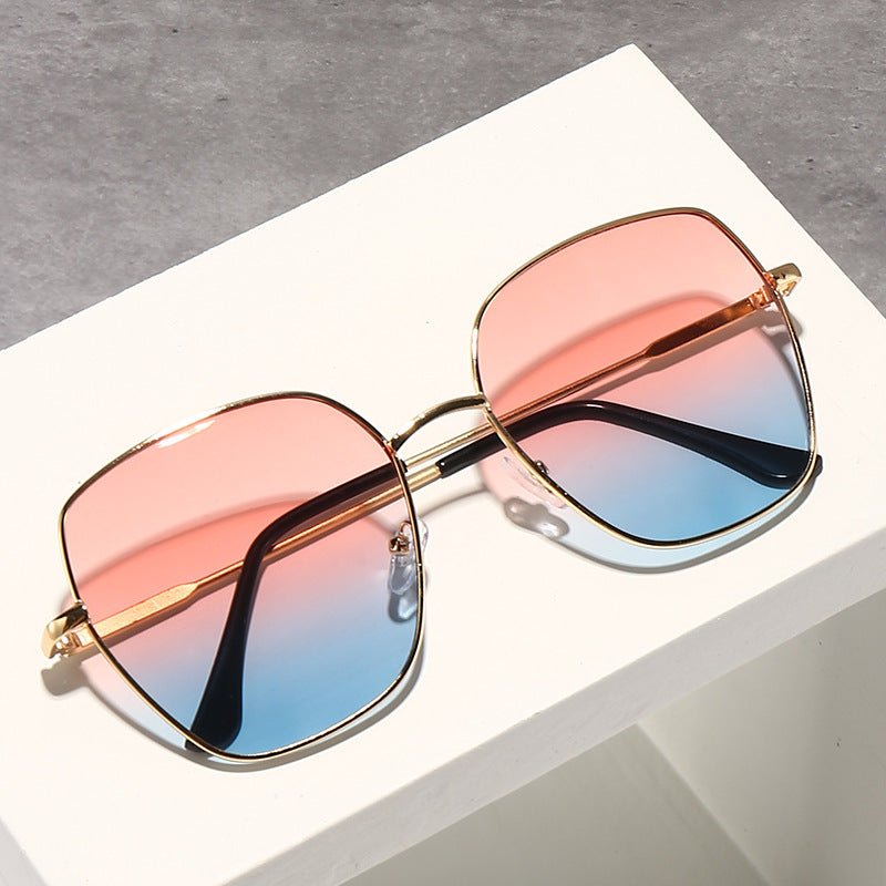 Lunettes de soleil oversize dégradées pour femme – Un accessoire tendance qui affine le visage (MAC263)