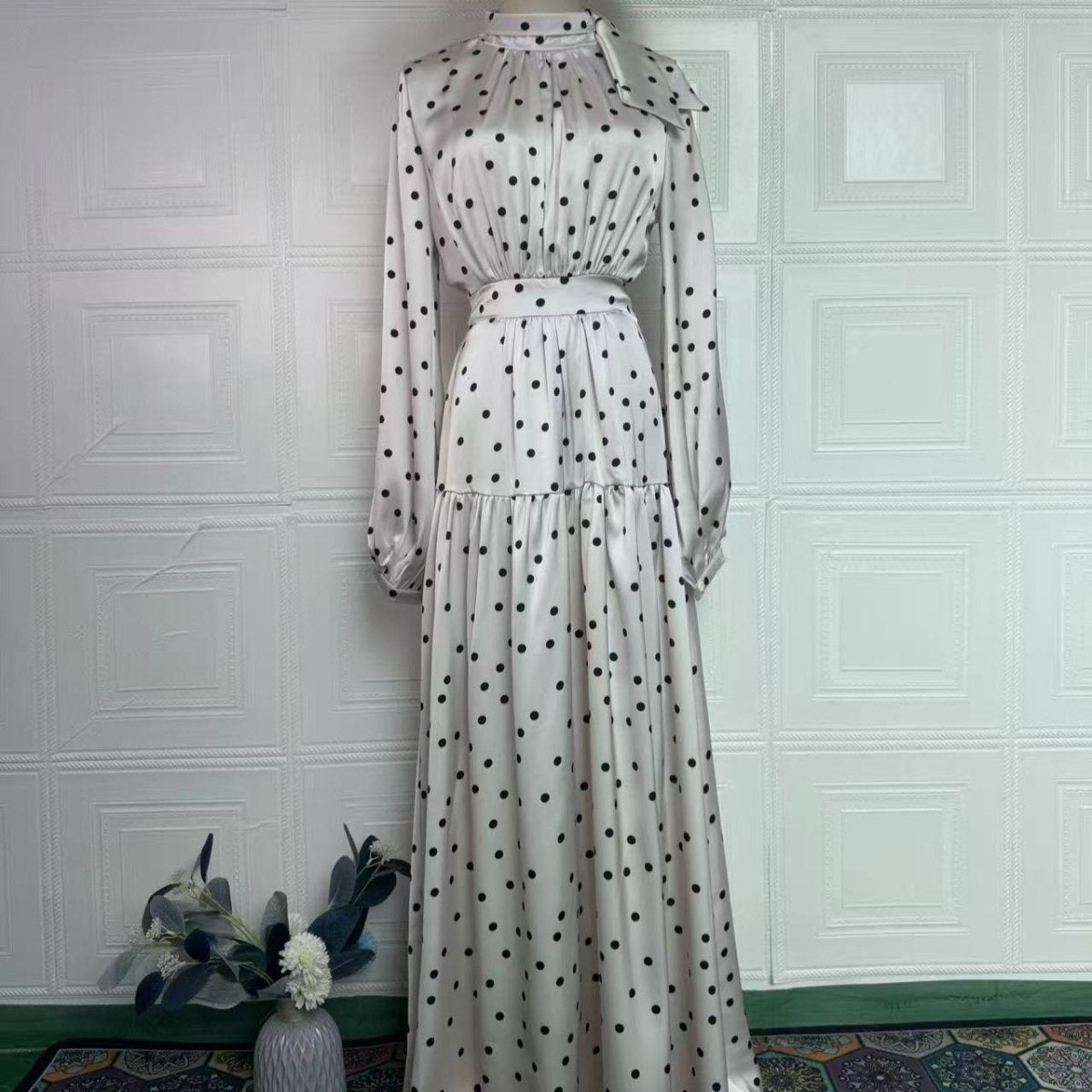 Robe Maxi en Satin à Pois (MS449)