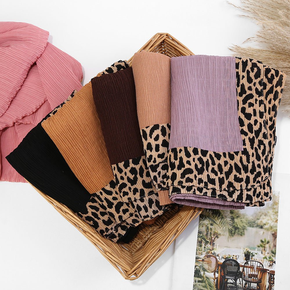 Foulard Hijab Crinkle Uni Orné d'un Motif Léopard (MH181)
