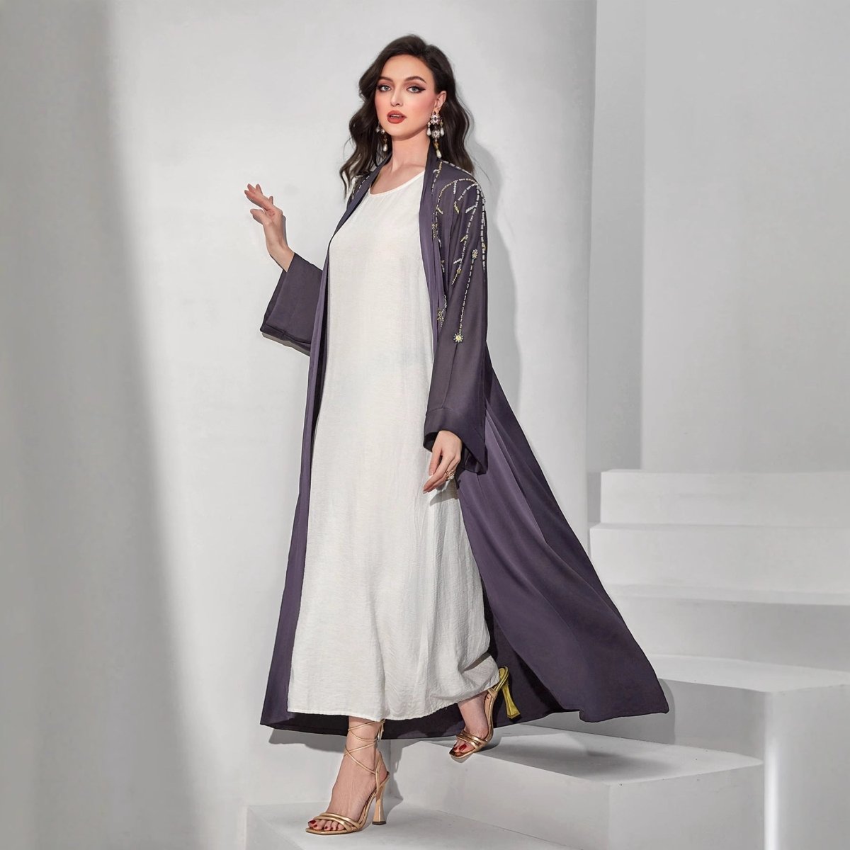 Abaya à motifs floraux perlés | Cardigan ouvert brodé (MOA268)