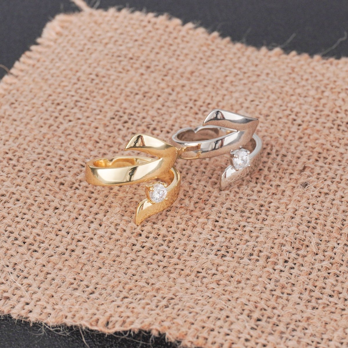 Bague Diamant Asymétrique Artisanale Glamour Audacieux pour des Moments d'Exception (MAC282)