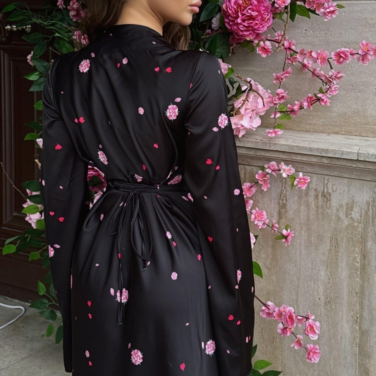 Robe portefeuille en satin à imprimé floral (MS377)