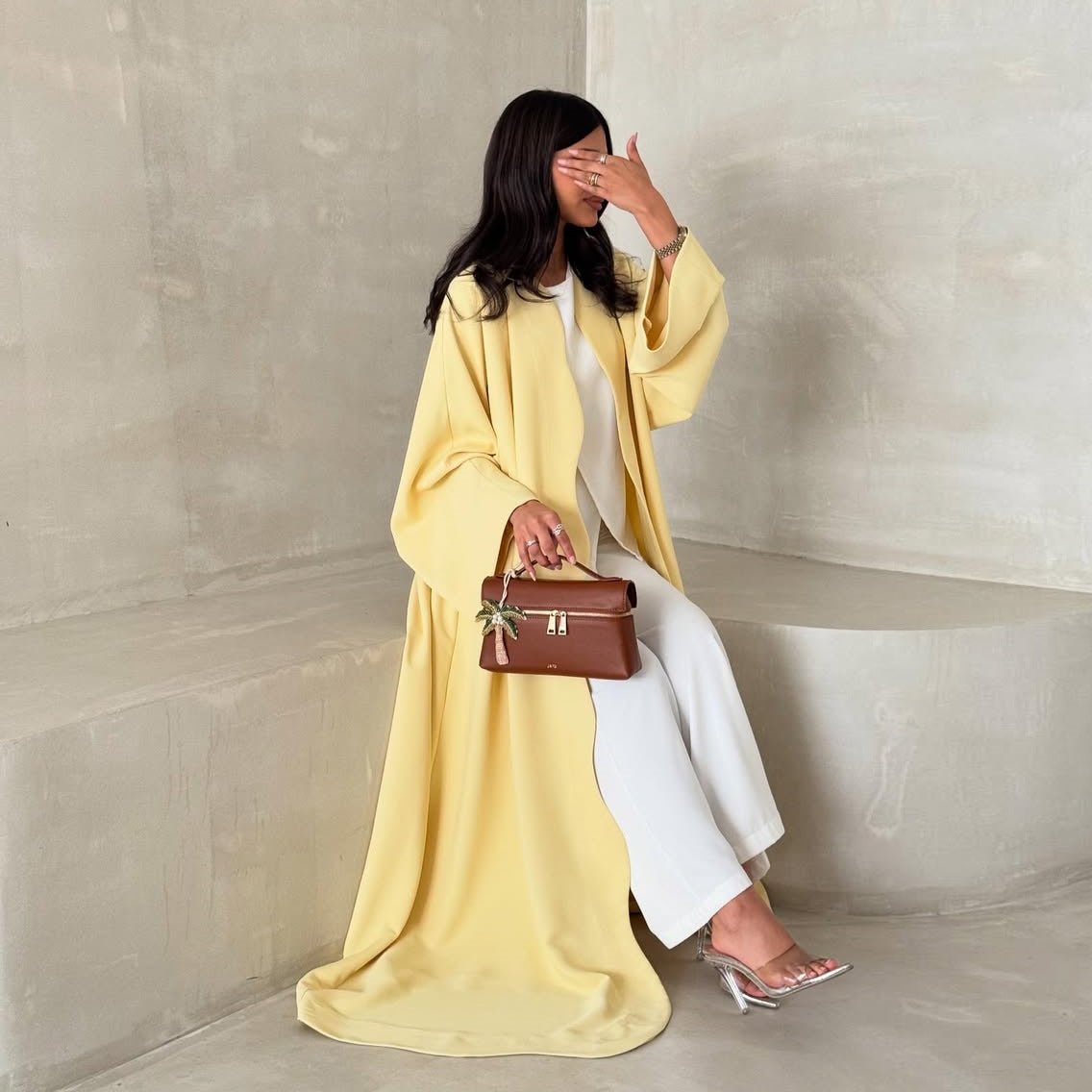 Abaya sans col à devant ouvert (MOA348)