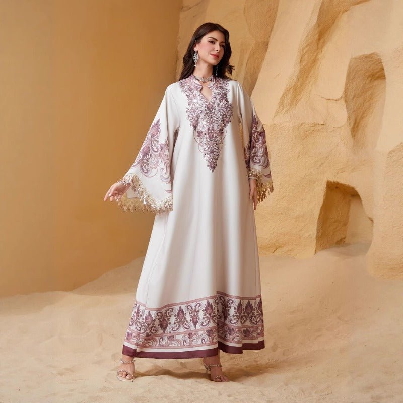 Abaya de soirée brodée Luxe | Robe maxi à manches évasées avec détail à franges (MA338)