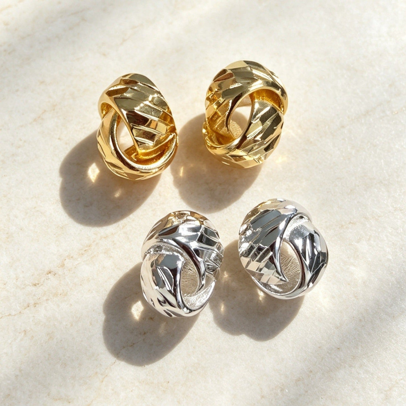 Boucles d'oreilles Textured Double Layer C-Hoop (MAC461)