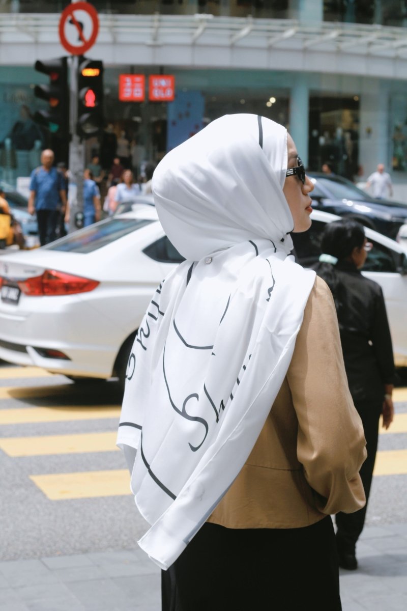 Hijab Imprimé Minimaliste Polyvalent (MH090)