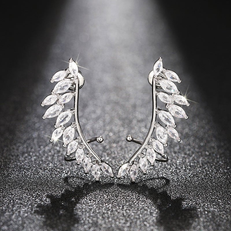 Boucles d'oreilles à clous silhouette aile feuille (MAC443)