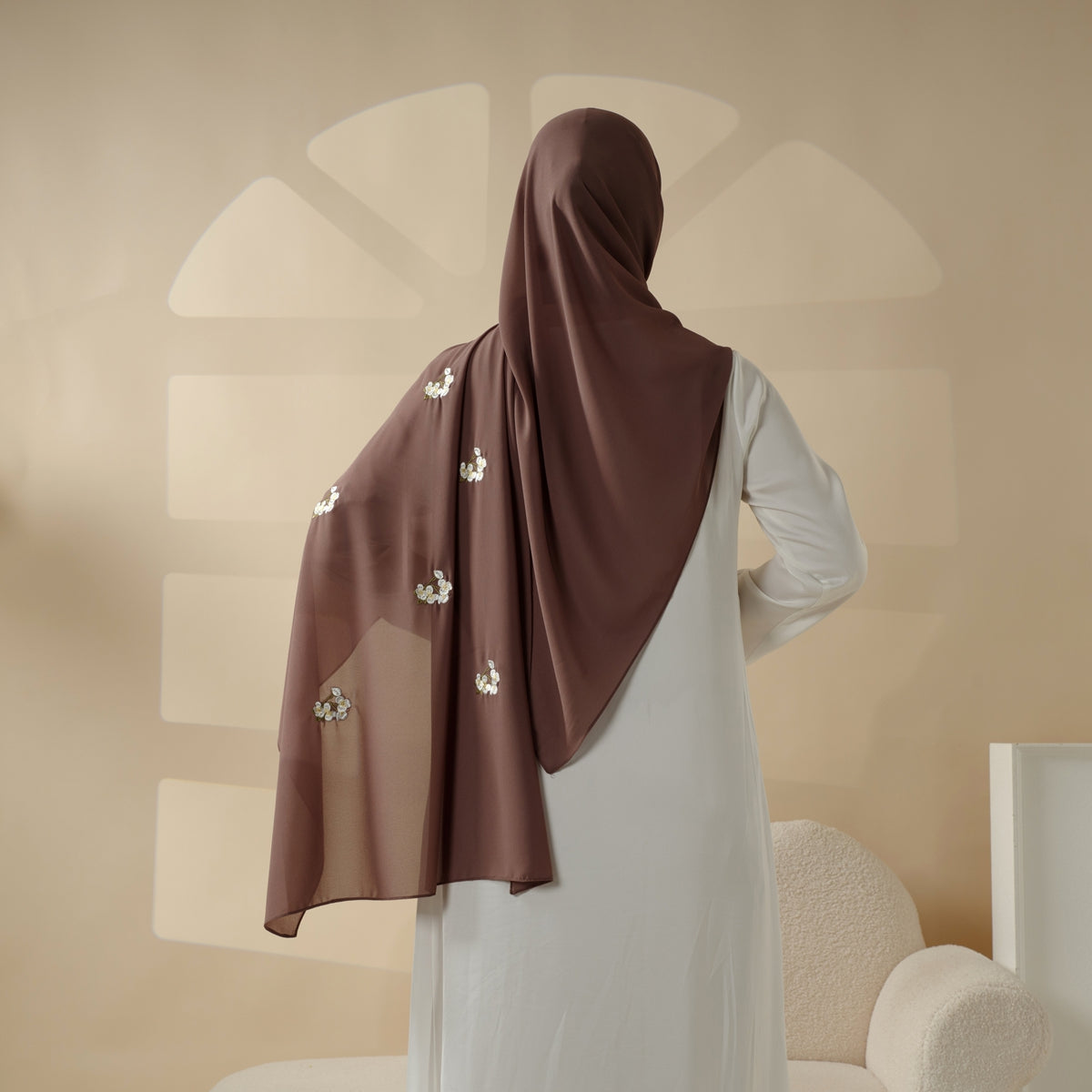 Foulard Hijab en Chiffon Uni Brodé, Hijab Brodé Extra-Fin (MH077)