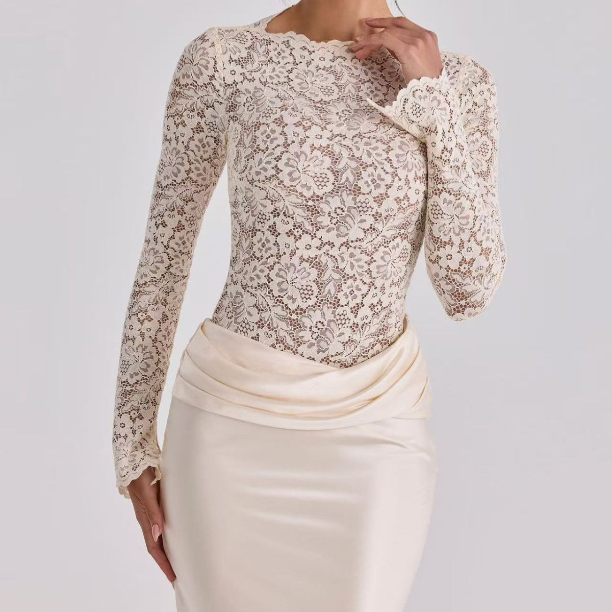 Robe Maxi Sirène en Satin Froncé avec Bustier en Dentelle (MS415)