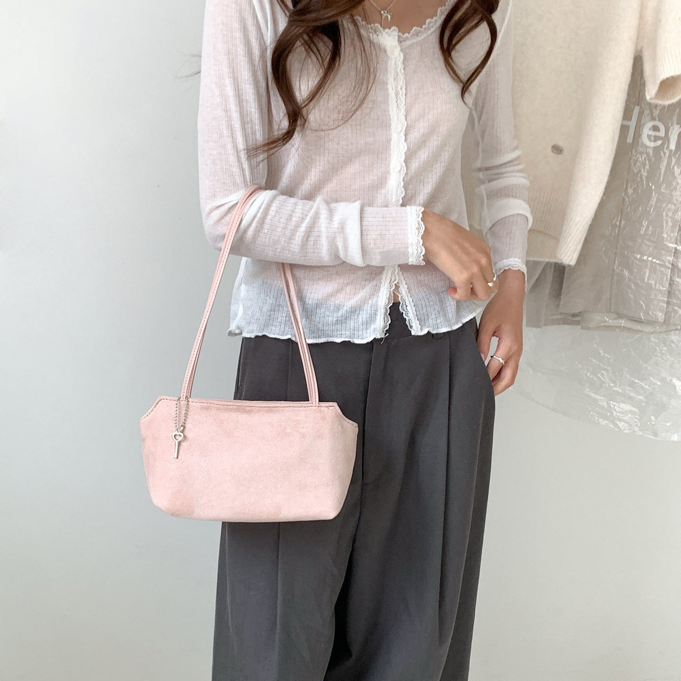 Sac à bandoulière petite taille aspect suède (MAC475)