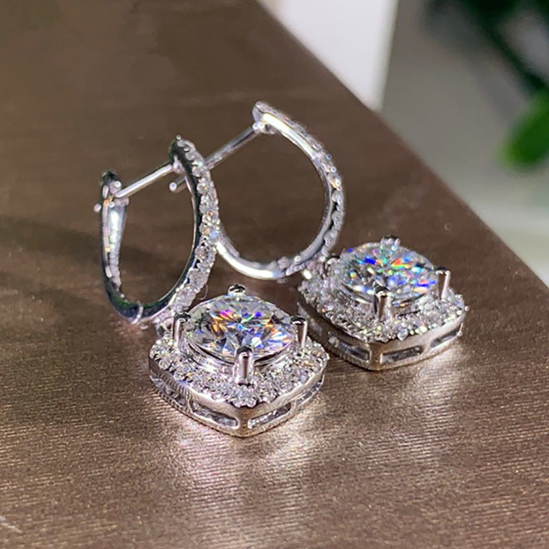 Boucles d'oreilles polyvalentes en zircone micro-pavée (MAC191)