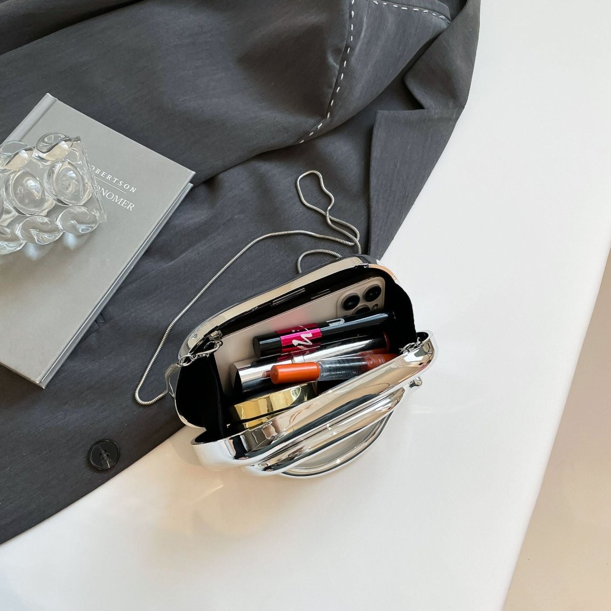 Pochette de soirée en acrylique | Sac de fête avec poignée métallique et chaîne (MAC354)