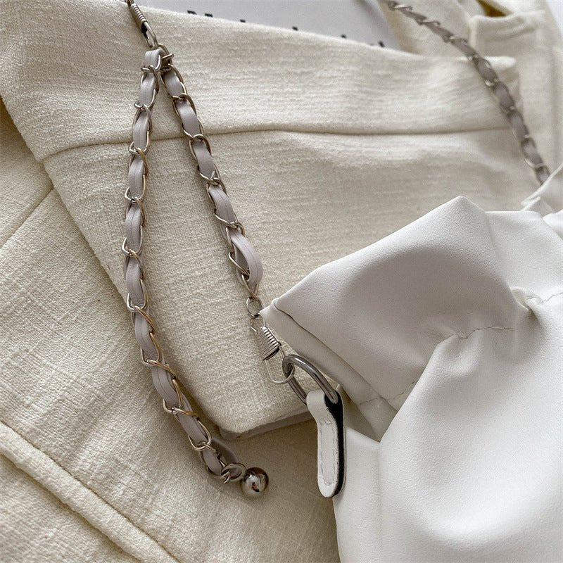 Sac Pleated Cloud à bandoulière avec chaîne, polyvalent (MAC201)