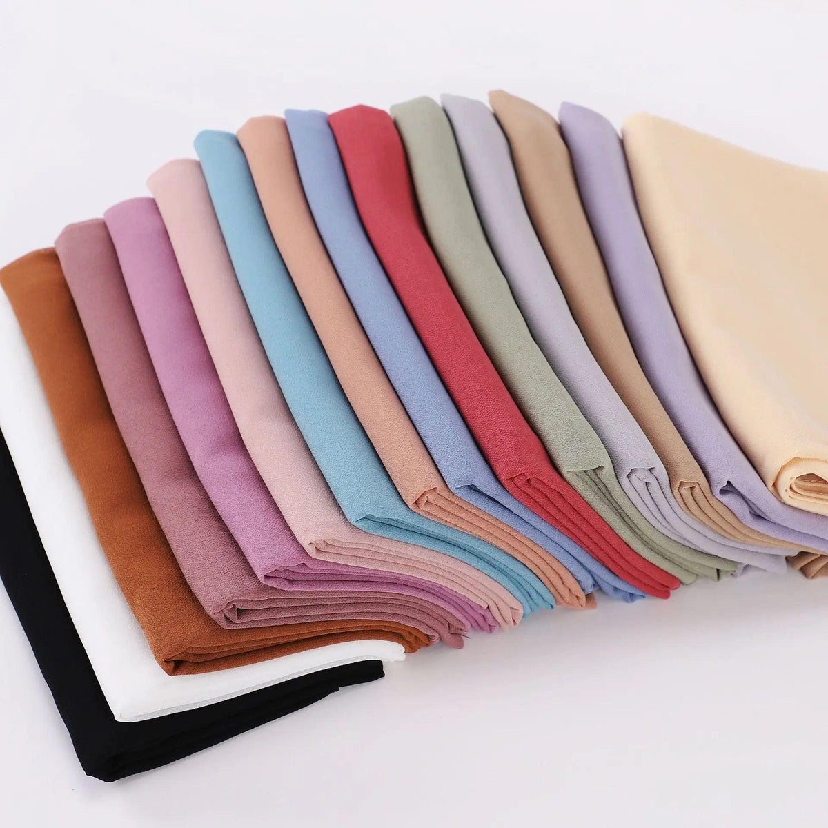 Hijab carré en mousseline perlée (MH028)