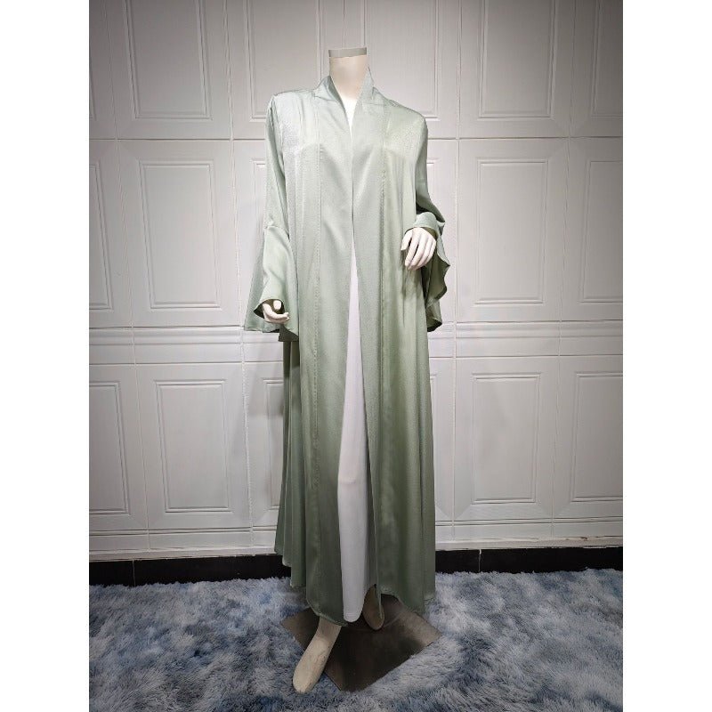 Robe Abaya Unie en Satin Doux Ouverte Devant à Manches Feuille de Lotus | Cache-Abaya Modeste Léger (MOA220)