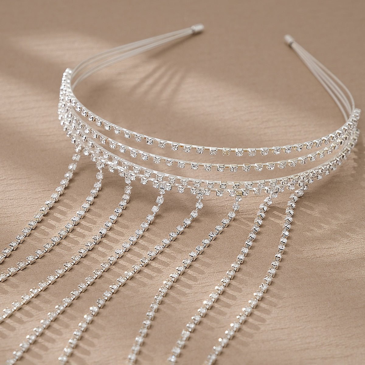 Bandeau MAC185 élégant à strass et pompons