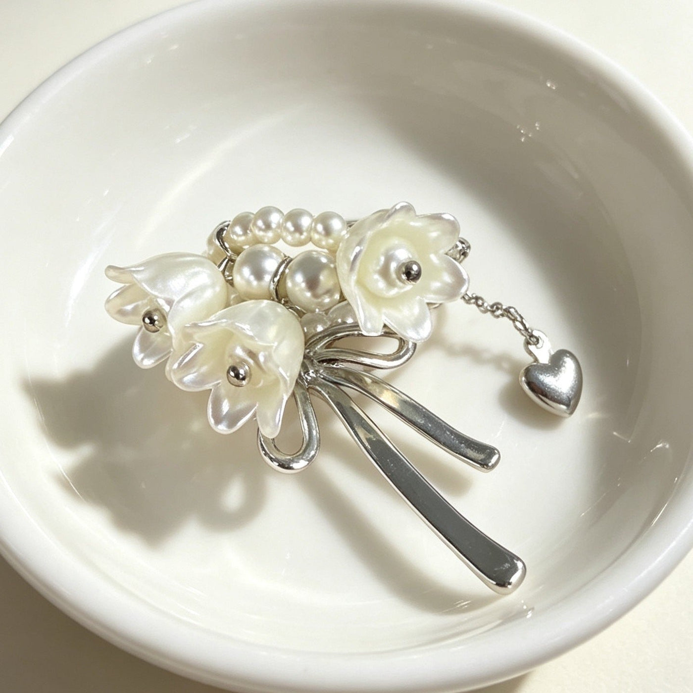Bague Nœud Nacre Muguet Statement | Bague Florale Ajustable (MAC482)