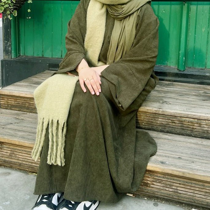 Abaya en velours côtelé à manches larges (MA045)