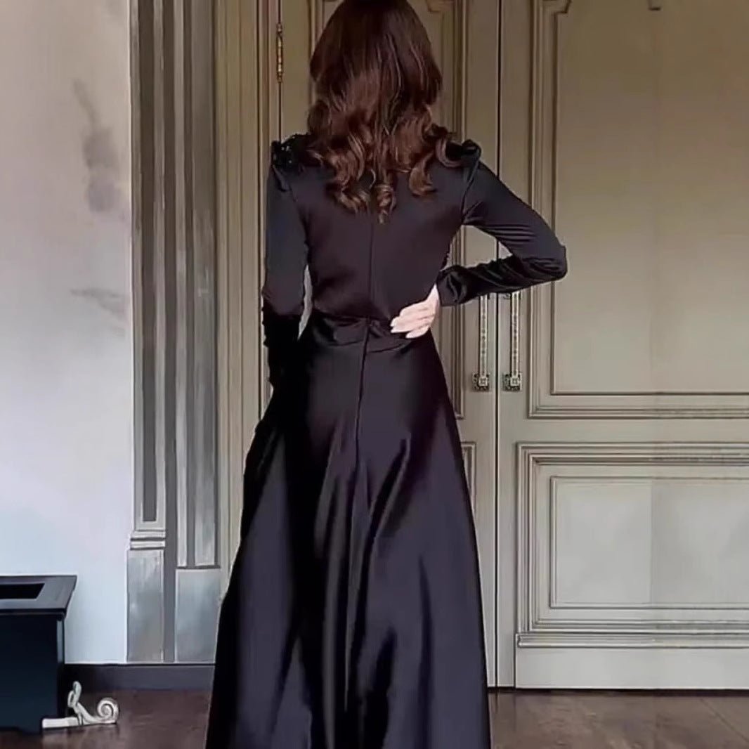 Robe de Soirée en Satin Perlé | Robe Longue à Col Montant et Manches Longues (MA348)