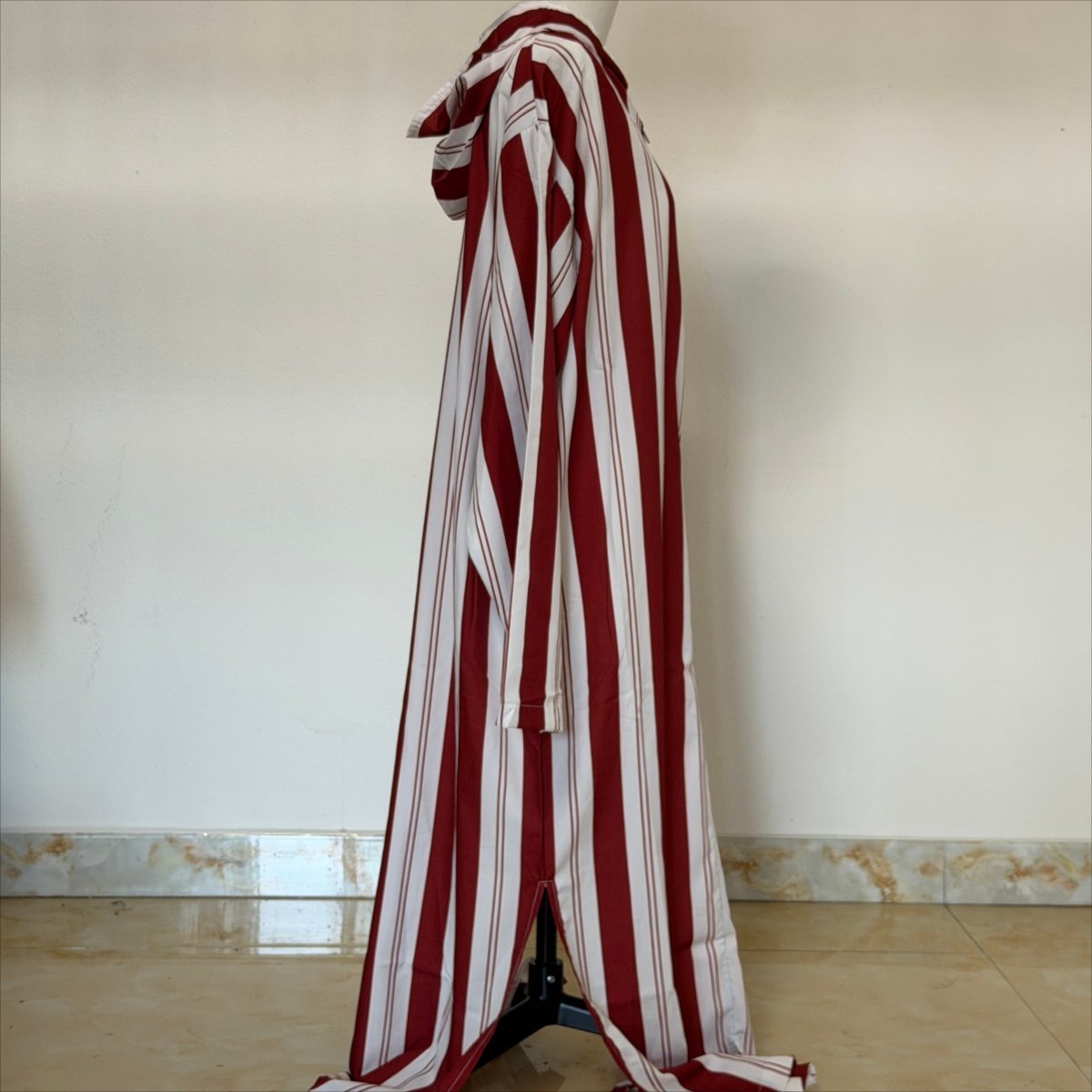 Pièce d'archive Maxi Caftan à capuche rayé demi-zip - MP060 (Taille L uniquement)