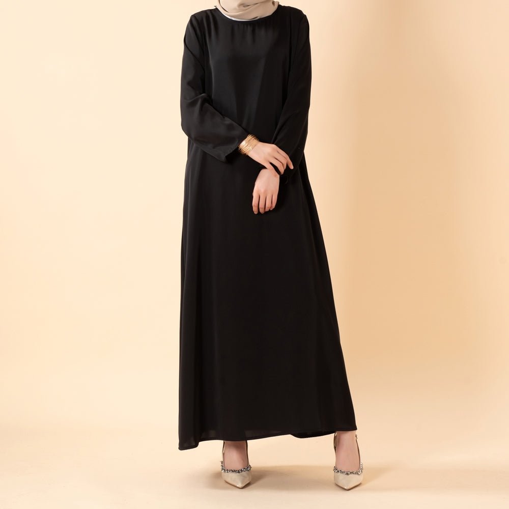 Robe Intérieure Satin Manches Longues (UKMA061)