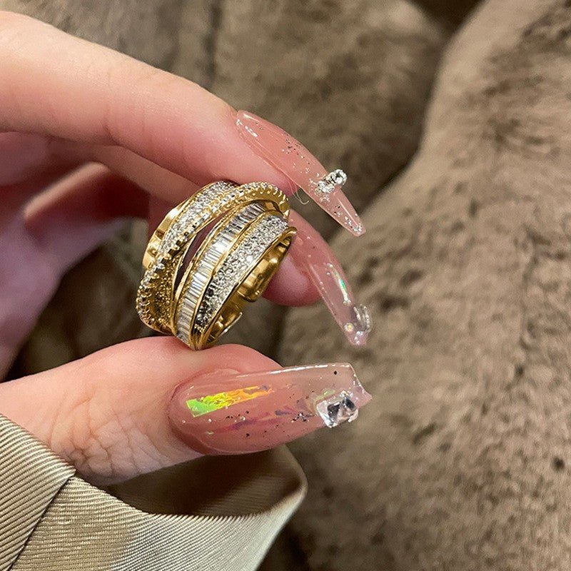 MAC187 Bague Ouverte Multicouche Personnalisée en Cuivre Sertie de Zircons