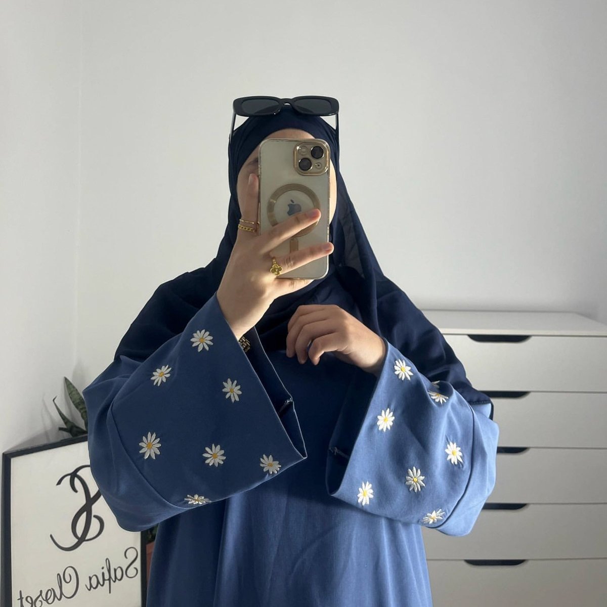 Abaya brodée de marguerites (MA089)