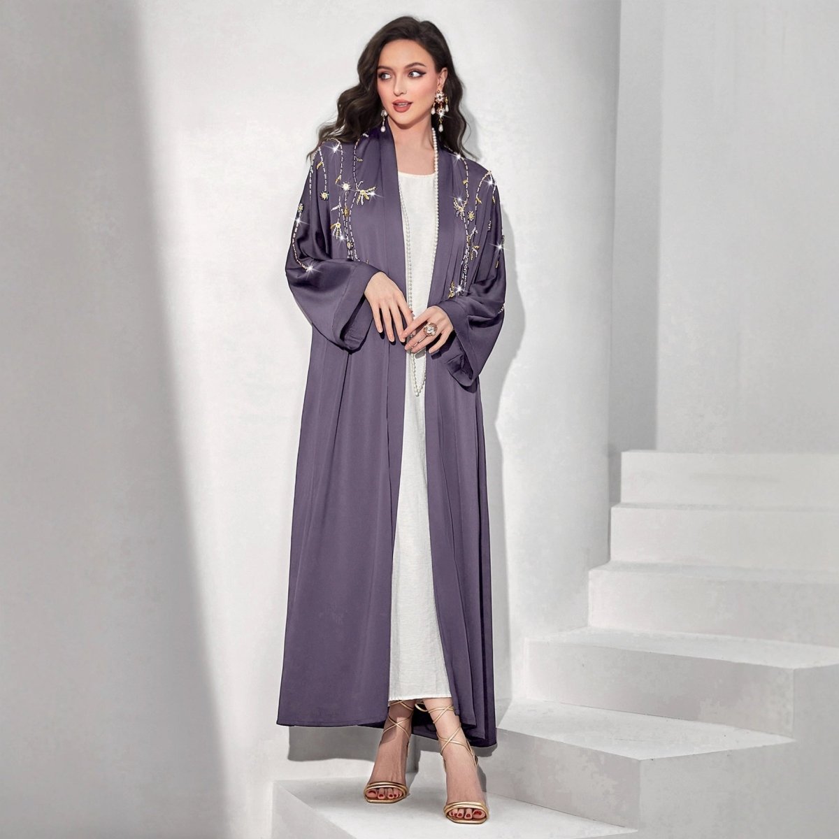 Abaya à motifs floraux perlés | Cardigan ouvert brodé (MOA268)