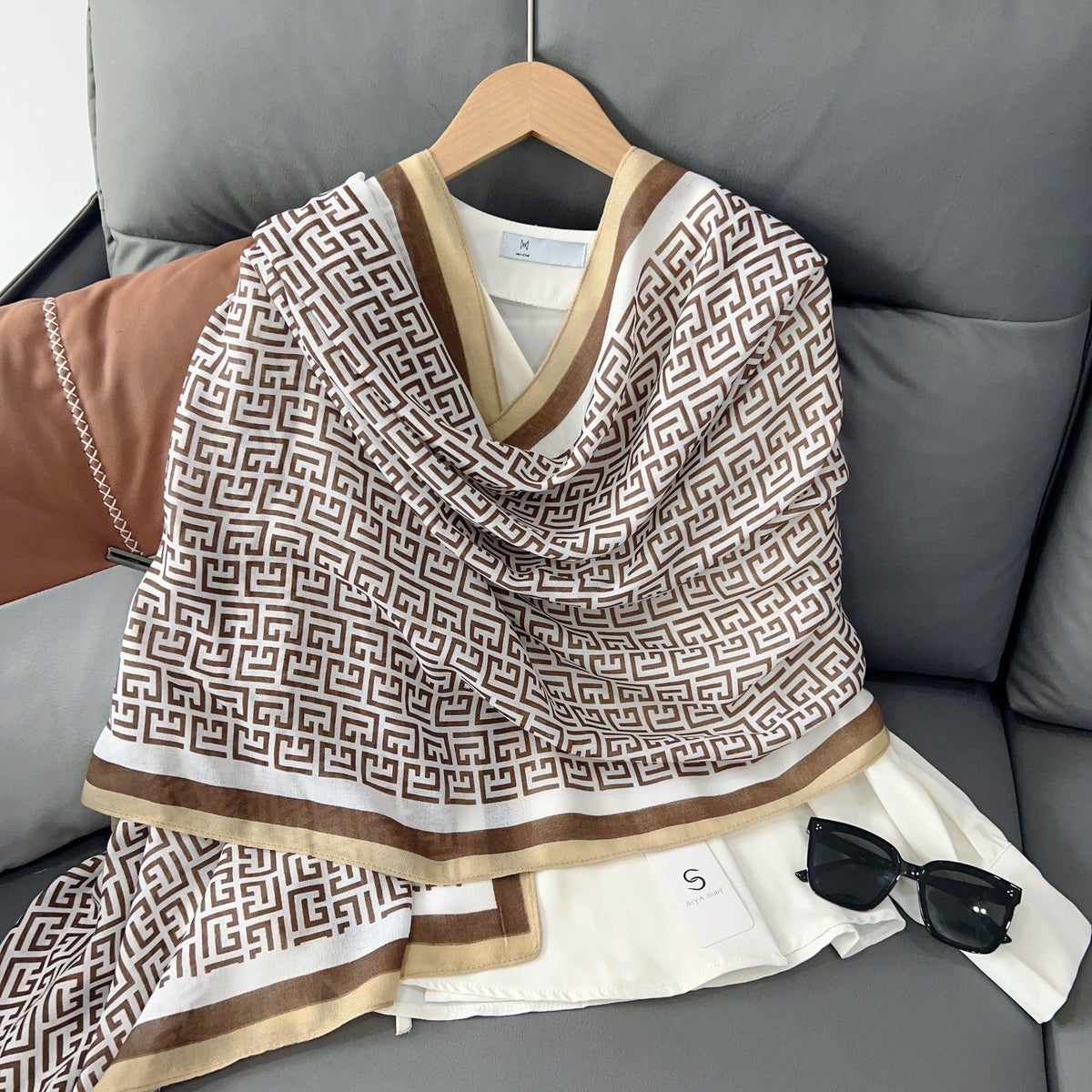 MH057 Hijab en rayonne et lin à lettrage