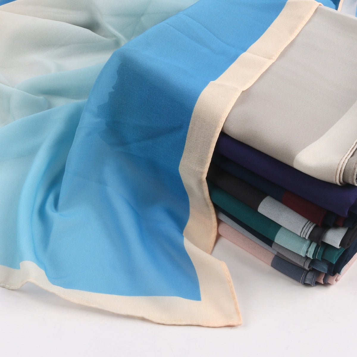 Hijab en Mousseline Perlée Premium de Luxe Dégradé (MH148)