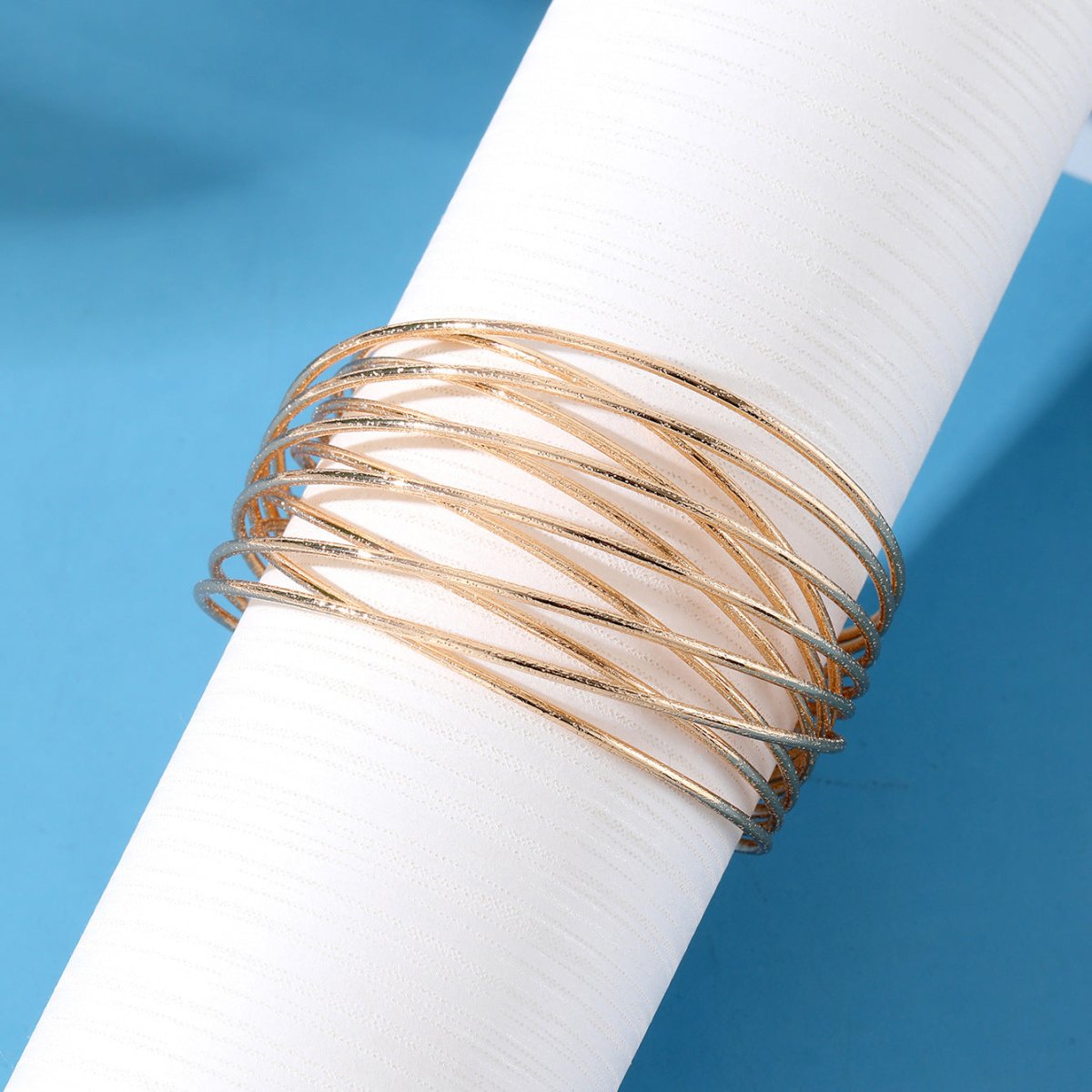 Bracelet géométrique minimaliste multicouche ajouré (MAC210)