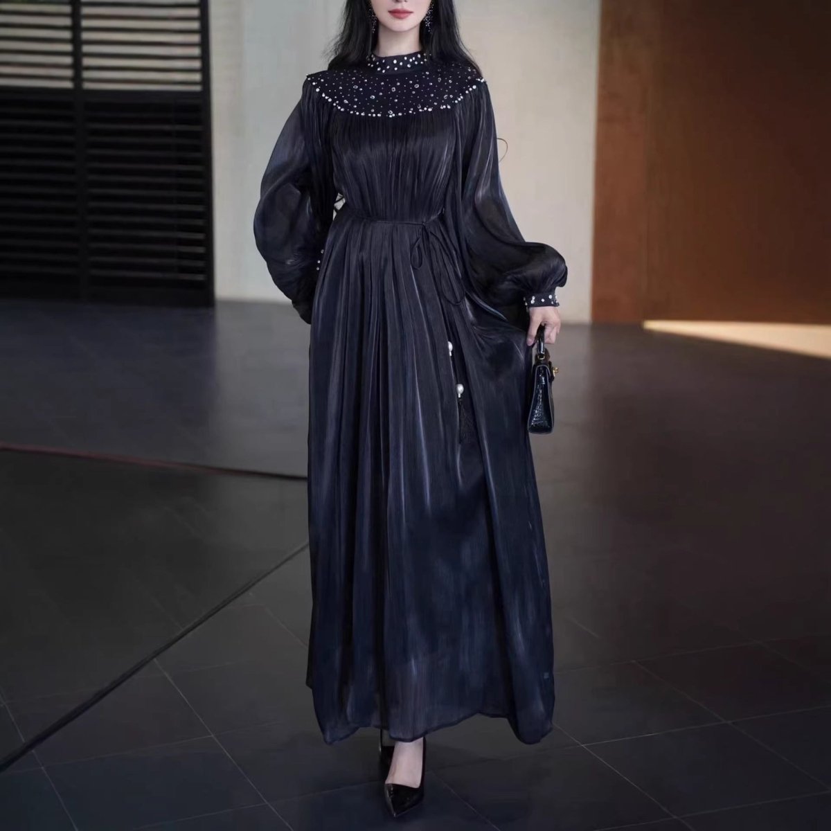 Robe Longue avec Empiècement Perles (MS385)