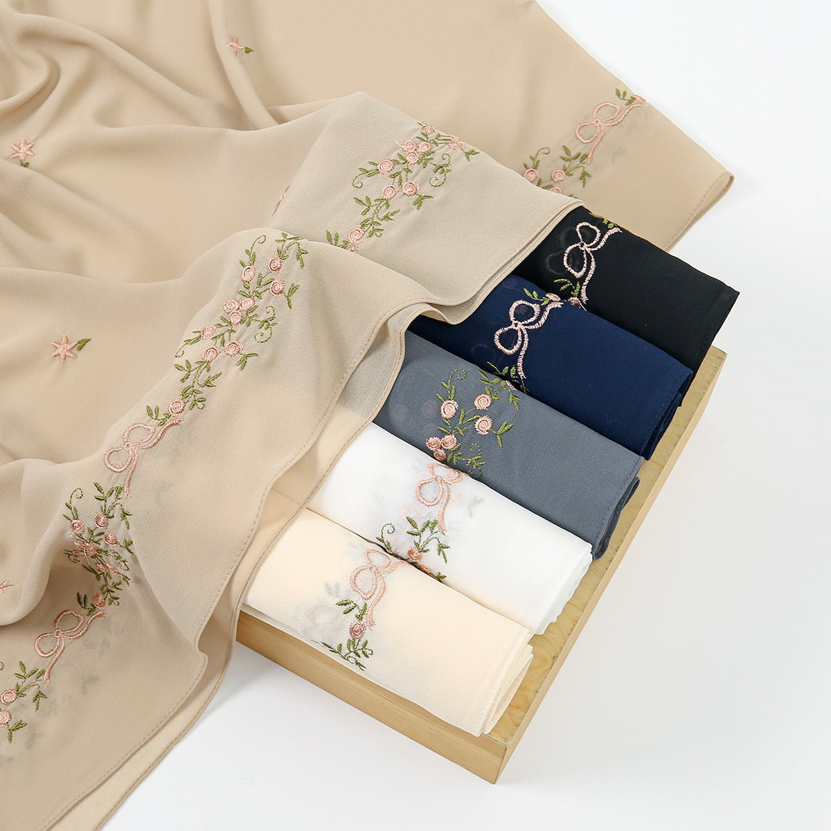 Foulard Hijab en Mousseline Brodée | Hijab en Mousseline avec Broderie (MH220)