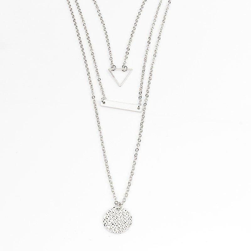 Collier long MAC090 avec pendentif rond, à couches multiples et sequins triangulaires ajourés