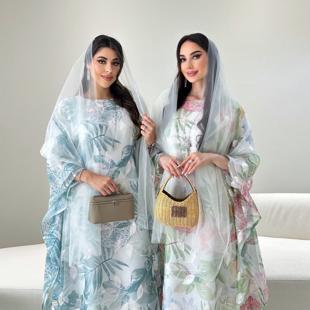 Abaya Kaftan Fleurs Aquarelle | Abaya à Enfiler Manches Chauve-Souris (MA371)