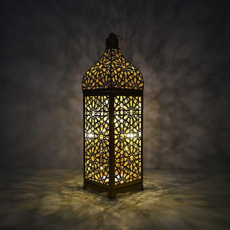Décor Artisanal de Fête Lanterne Marocaine en Fer Ajouré Ramadan (MAC402)