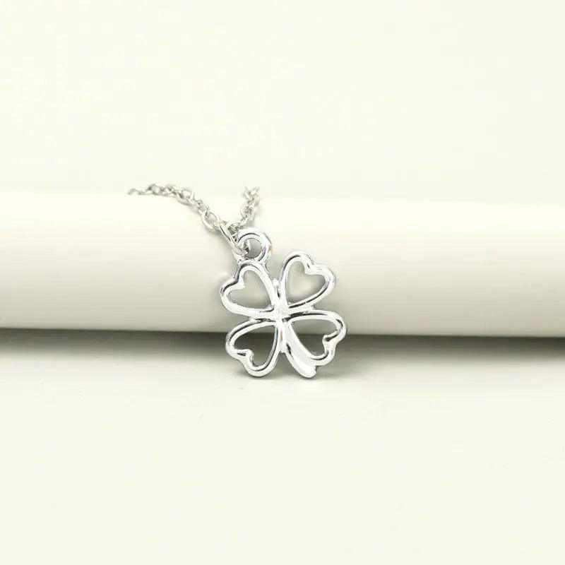 Collier pendentif Trèfle à Quatre Feuilles MAC041, plaqué platine