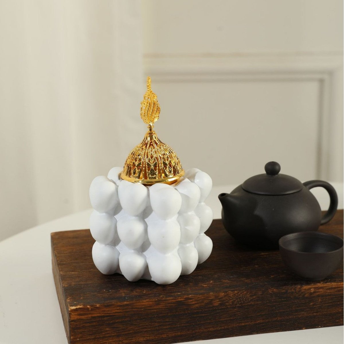 Brûleur d'encens cube décoratif en résine en forme de cœur (MAC401)