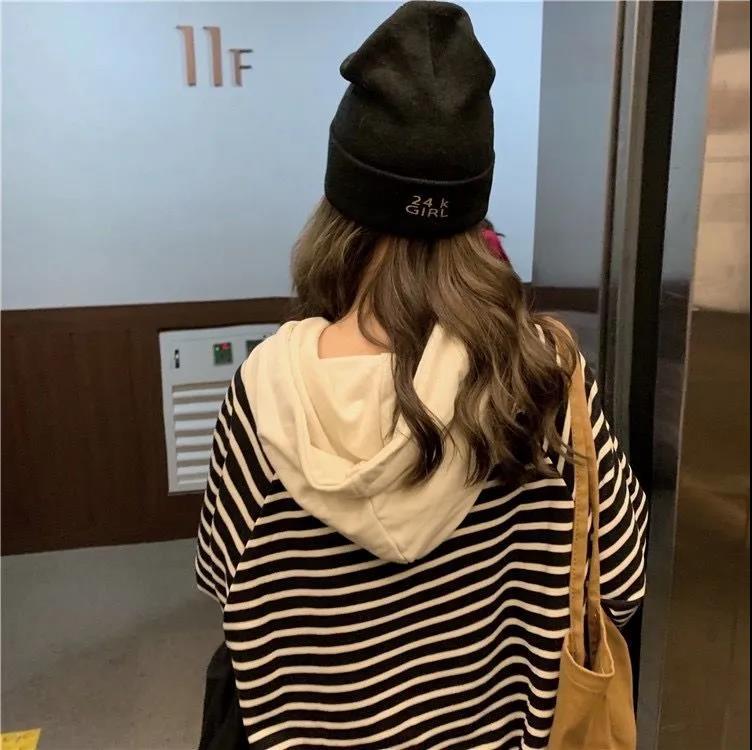 Robe-pull longue à capuche rayée avec cordon de serrage (MS071)
